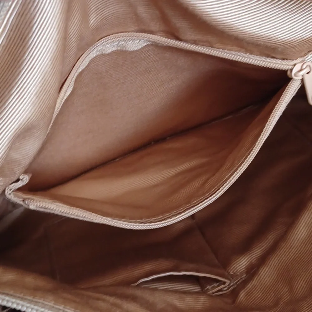 Hobo Medium Size Clutch - Picture 10 of 14